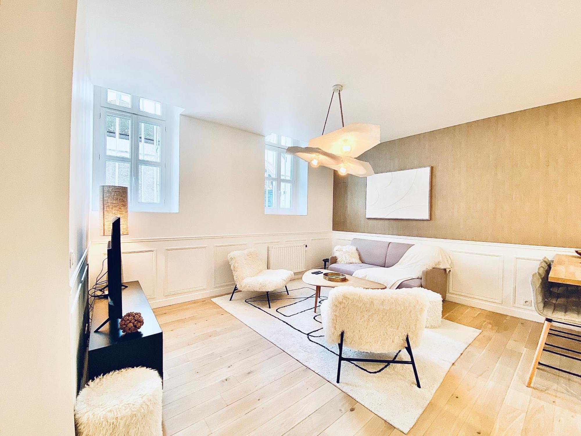 Velvet - Best Keys - Maison Duplex Elegante - Plein Centre Ville - Deco Minimaliste & Cosy - Literie Haut De Gamme - 2 Chambres Separees - Lit Queen Size & 1 Canape Convertible - Smart Tv - Wifi Fibre - Check-In Autonome Sens Exterior foto